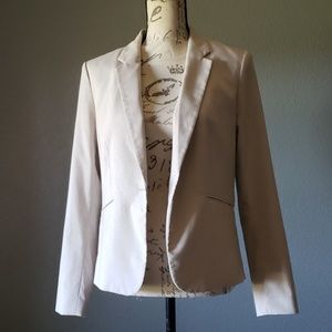 H&M light tan blazer